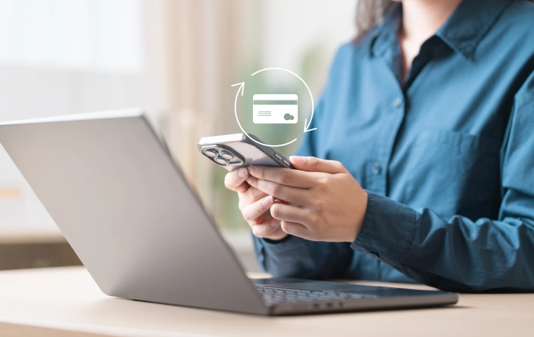 Jedno kliknięcie i zwrot gotowy. UE zmienia zasady zakupów online