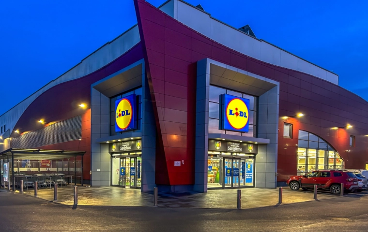 Lidl otwarty całą dobę. Sieć ruszyła z pilotażem