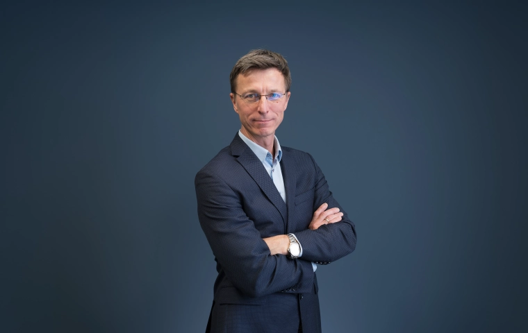 Elektromobilność może (i musi) być prosta! [WYWIAD]