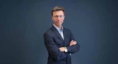 Elektromobilność może (i musi) być prosta! [WYWIAD]