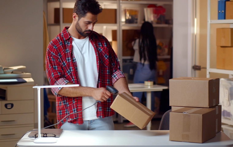 Sprzedaż rośnie, zysk znika. Winne mogą być zwroty z zagranicy