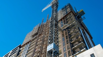 Dopłacasz albo nie dostaniesz kluczy! UOKiK mówi „stop” deweloperskiemu szantażowi.