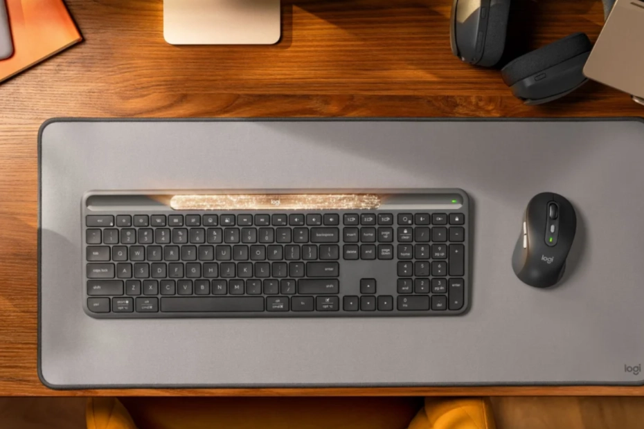 Logitech Signature Slim Solar+ K980