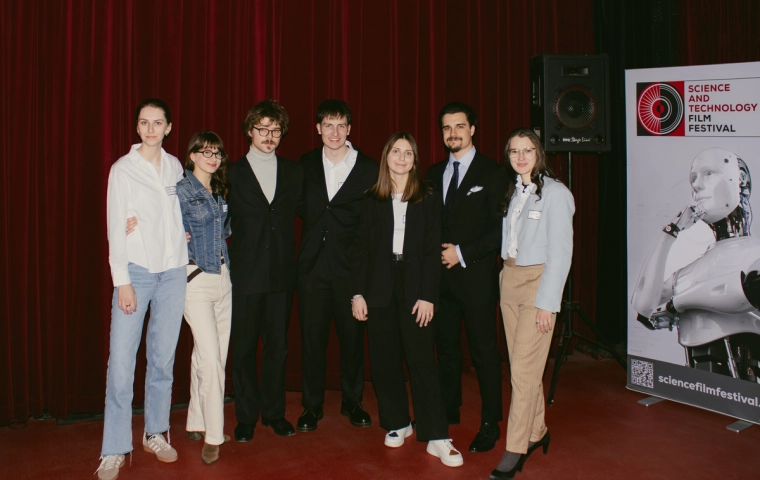 Film jako punkt wyjścia do rozmowy o przyszłości biznesu – pokazy specjalne filmu dokumentalno-fabularnego „Startup Glitch”