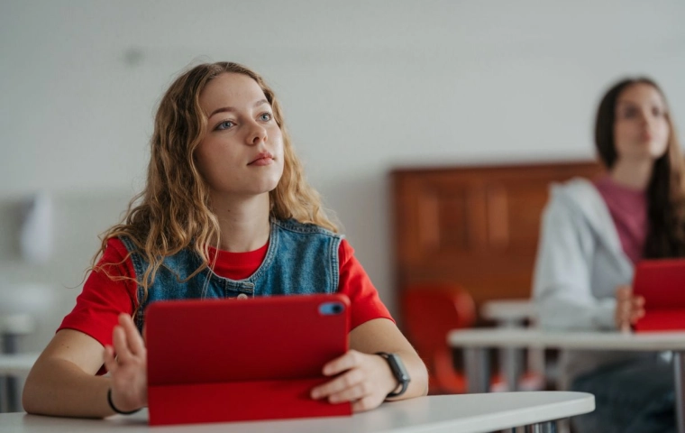 Polacy zmienią amerykańską edukację? Smartschool pozyskuje 3 mln dol. finansowania, by stworzyć AI-korepetytora