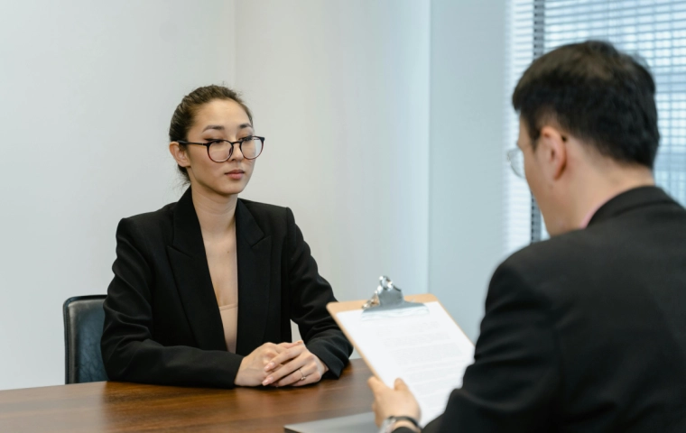 Szukanie pracy w 2026 roku. Więcej firm planuje przyjęcia nowych pracowników niż zwolnienia