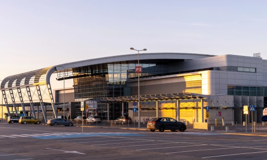 Koniec nocnych lotów. Jedno z polskich lotnisk wprowadza radykalne ograniczenia