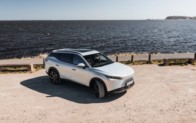 Mocne wejście marki OMODA & JAECOO w drugi kwartał. Pierwsze jazdy testowe OMODA 7 Super Hybrid