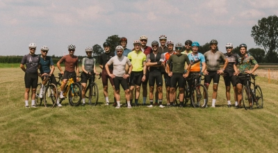 Biznes ucieka z biur na szosę. Ponad 250 founderów buduje relacje w peletonie
