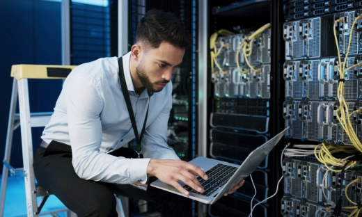 Szansa dla startupów z sektora cyberbezpieczeństwa. PARP uruchamia program „Start-ups Are Us”