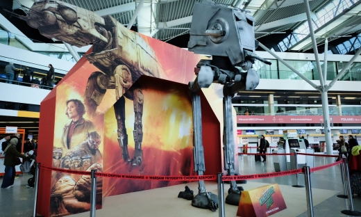 Lotnisko Chopina ponownie otworzyło bramy do odległej galaktyki. Star Wars powrócił do Warszawy