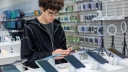 Smartfony i laptopy z nową unijną opłatą. Rząd obiecuje 200 milionów dla artystów