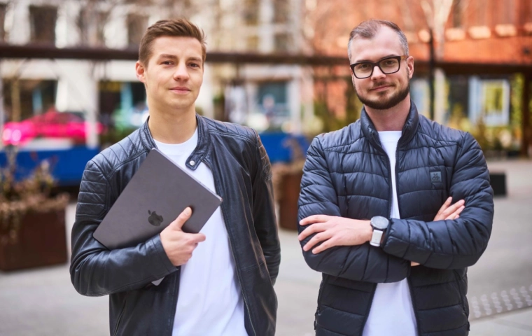 Amerykanie nie chcą, by AI myślało za nich. Czego polski ZYNT nauczył się na najtrudniejszym rynku świata?
