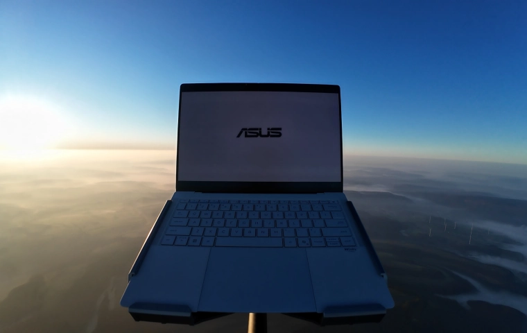 Laptop do zadań specjalnych. ASUS ExpertBook Ultra otwiera nową erę technologii