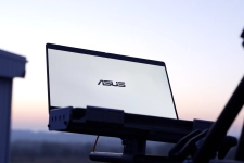 ASUS ExpertBook Ultra