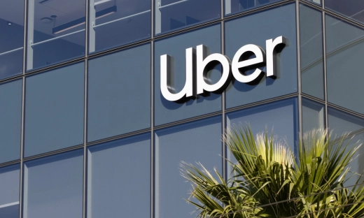 Uber jak bilet z automatu. Na Lotnisku Chopina rusza innowacyjny system dla podróżnych
