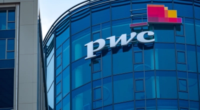 PwC chciało błyszczeć wiedzą o AI. Zostało z fikcyjnymi przypisami