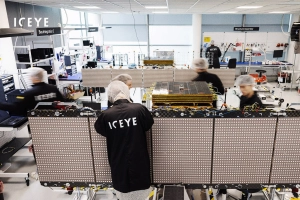 ICEYE rozbił bank. Kosmiczny gigant wart już ponad 10 miliardów euro