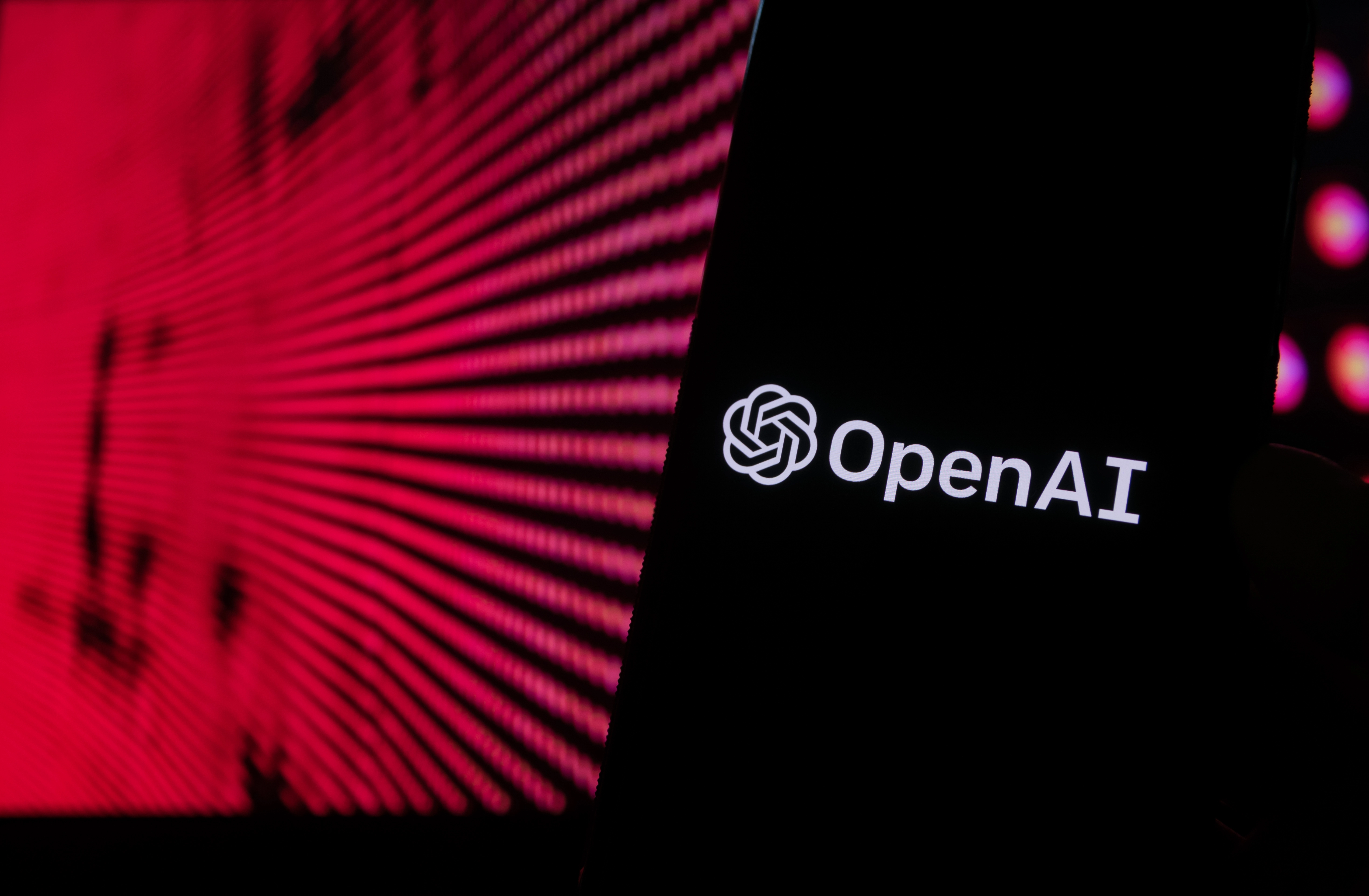 AI kłamała i ukrywała błędy. OpenAI ujawnia sześć niepokojących incydentów