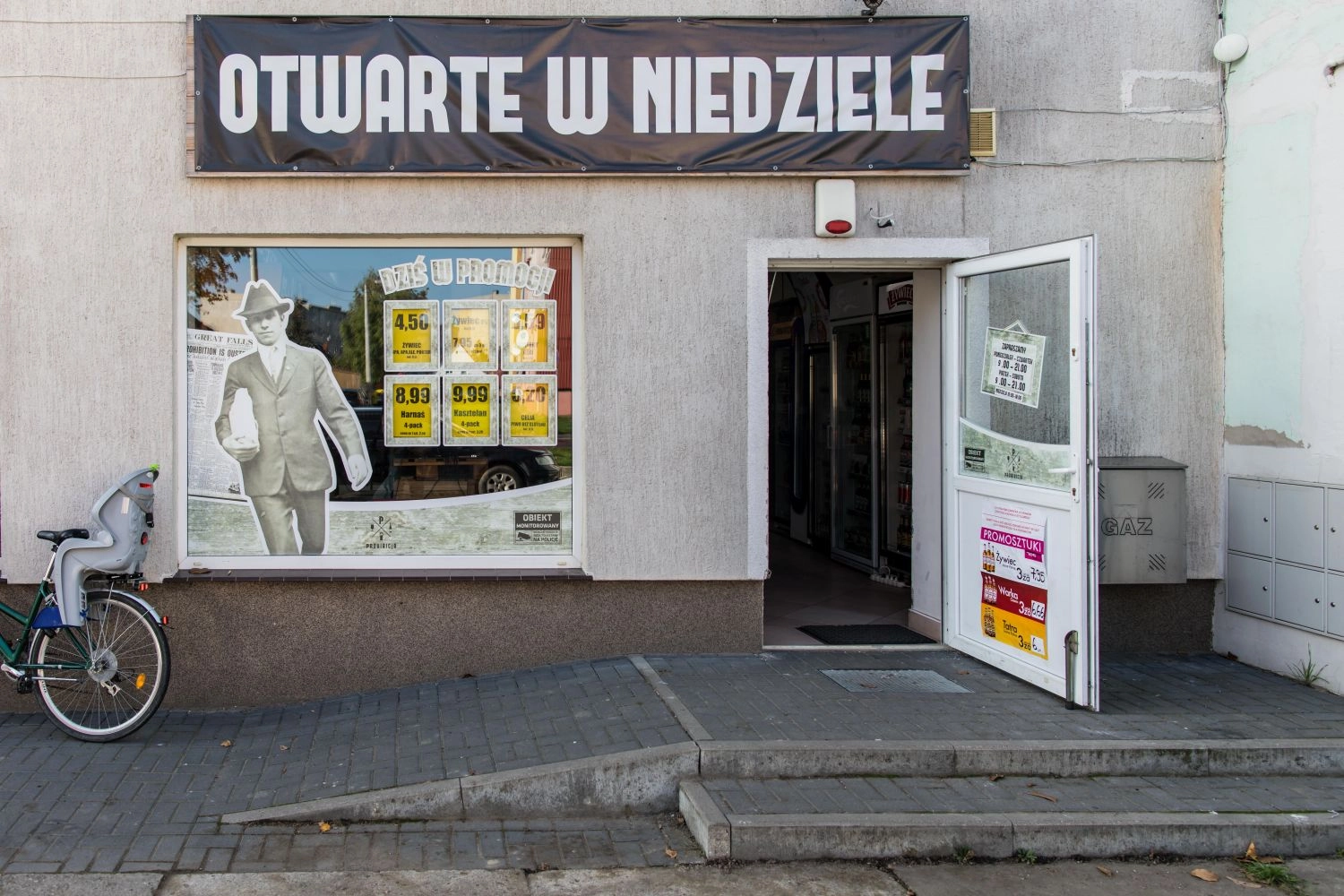 System kaucyjny w małym sklepie. Czy trzeba kupić automat?
