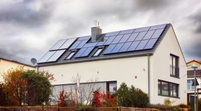 Nawet 16 tys. zł dopłaty do magazynu energii. Ekspert wyjaśnia, na co uważać