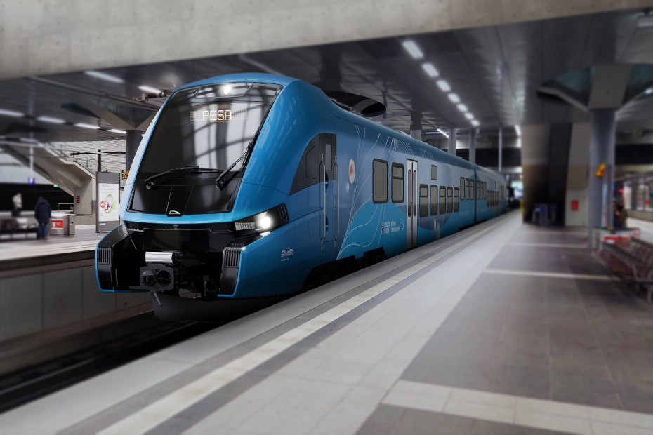 PESA rozwija prototyp pociągu HEMU, który będzie wykorzystywał trzy źródła energii: wodór, baterie i zasilanie z sieci trakcyjnej.