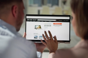 Koszty dostawy w e-commerce. 51 proc. kupujących wskazuje je jako barierę