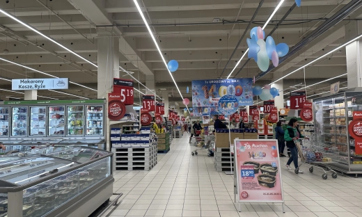 Handel szykuje się na świąteczny boom. Firmy potrzebują pieniędzy już w październiku