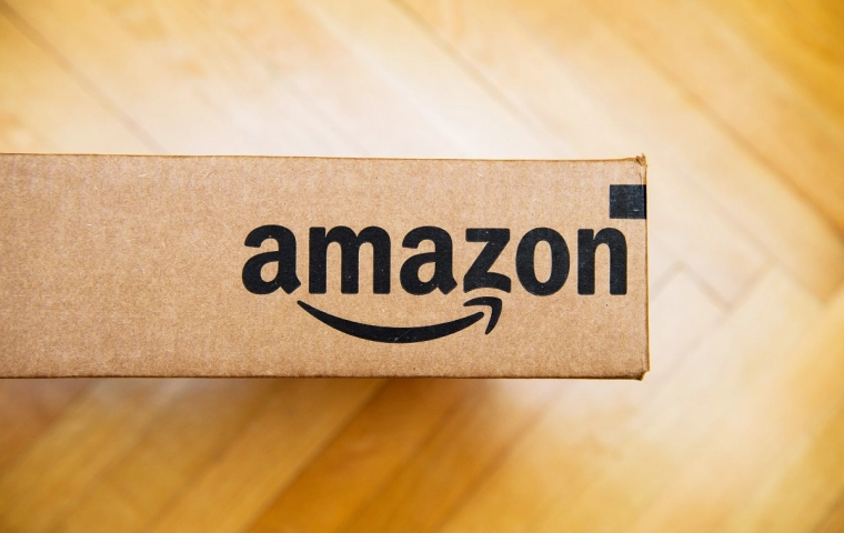 Amazon rozpycha się w Polsce. Ruszają wysyłki do paczkomatów