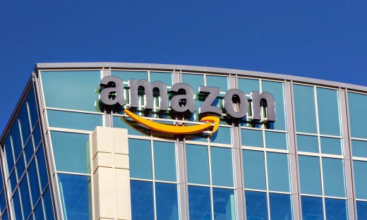 Pracownicy zablokowali wrocławski magazyn Amazona. "Firma dorobiła się na nas fortuny" [WIDEO]