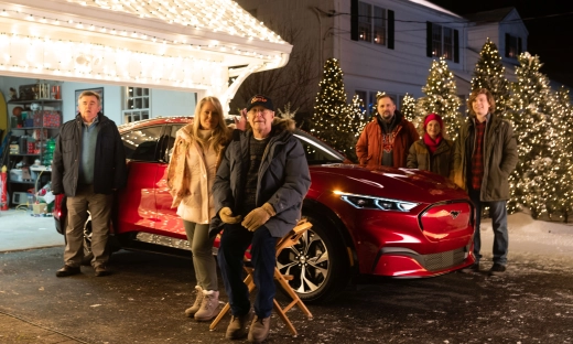Wracają Griswoldowie! Ford reklamuje Mustanga i przerabia słynną świąteczną komedię