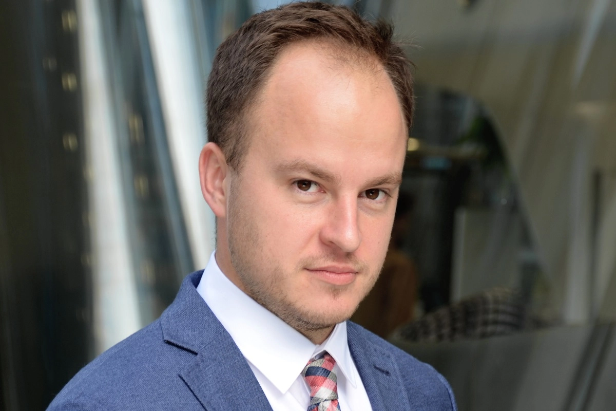 Firma w problemach. Co z pracownikami? [FELIETON]