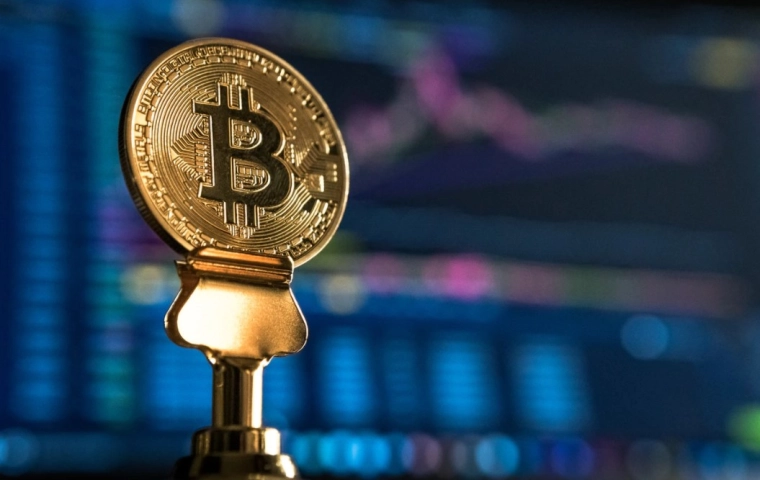 Ray Dalio: rządy prawdopodobnie zdelegalizują bitcoiny