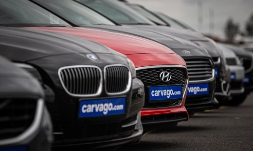 Największa platforma sprzedaży samochodów używanych online wchodzi do Polski