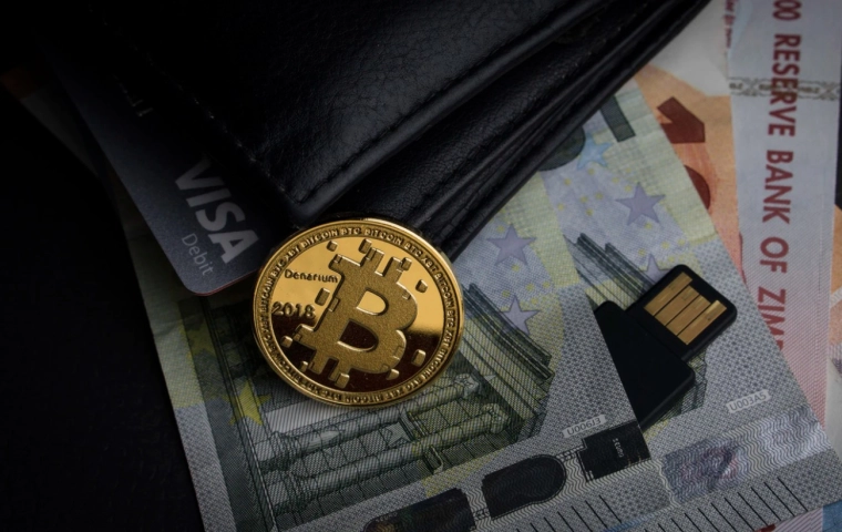 Bitcoin spada poniżej 30 000 dol. po raz pierwszy w tym miesiącu