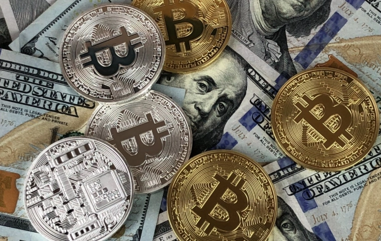 Burmistrz z USA: Bitcoin będzie się umacniał, ponieważ Fed nadal drukuje dolary