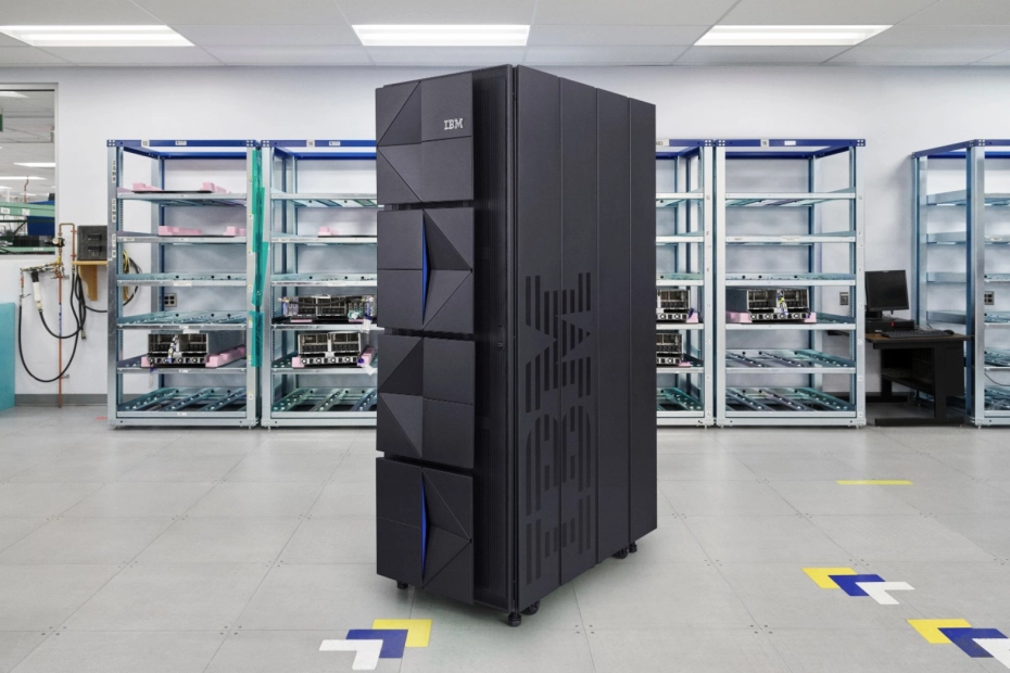 IBM przedstawia nowe komputery mainframe / Fot. Ma
