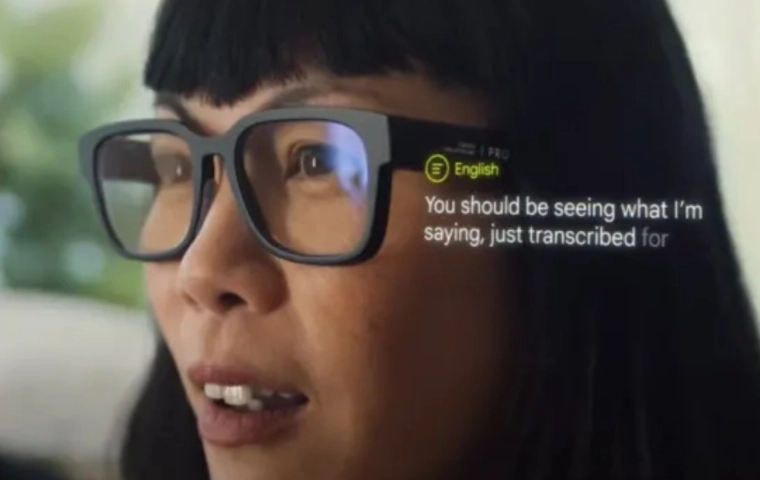Tłumaczenie Google w czasie rzeczywistym. Google przedstawia prototyp smart okularów